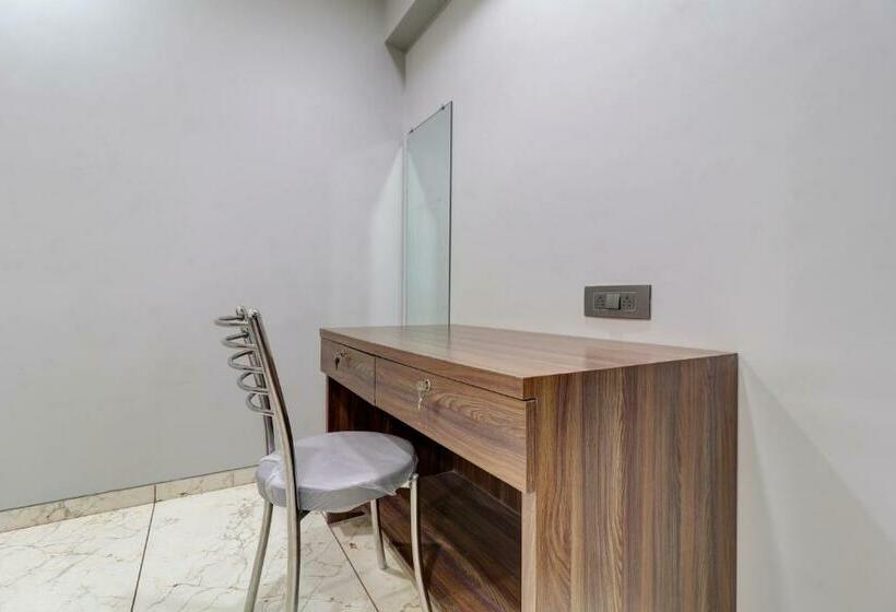 デラックスルーム, Fabhotel Grand Inn I   Ttc Industrial Area, Dighe