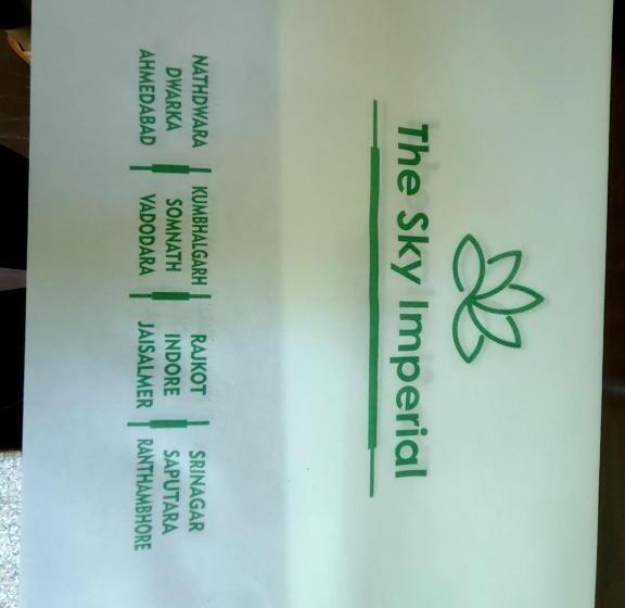 Deluxe-huone King-vuode, The Sky Imperial Hotel Yahvi