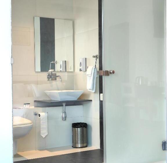 Standard-huone, The Sky Imperial Hotel Yahvi