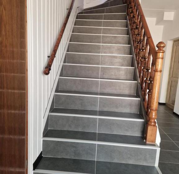 标准工作室, Pension Valentina