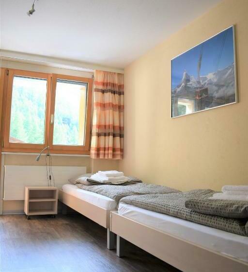 غرفة قياسية ذات إطلالة, Restaurant & Hostel Hole In One