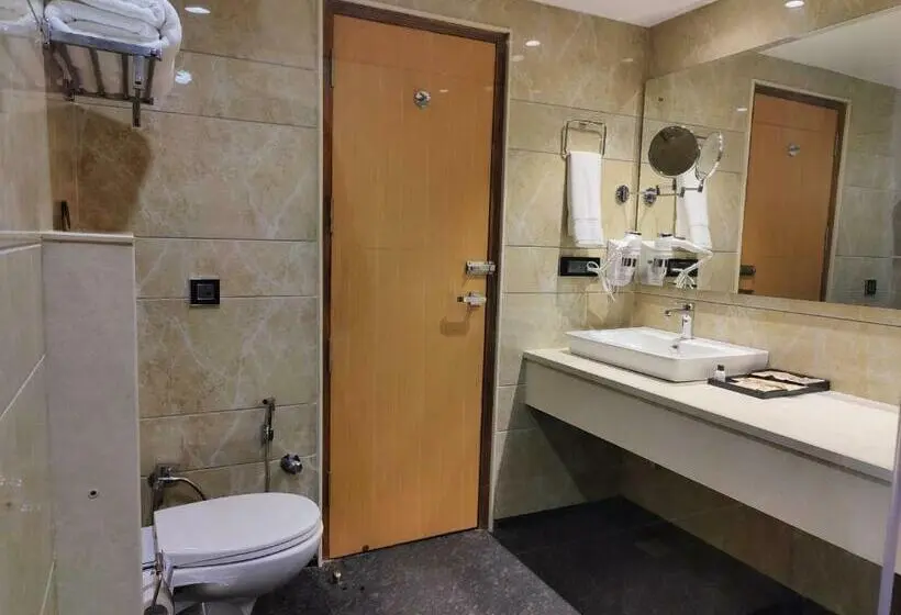 Standard-huone Puutarhanäkymä, Kaithal Resort   Kasauli
