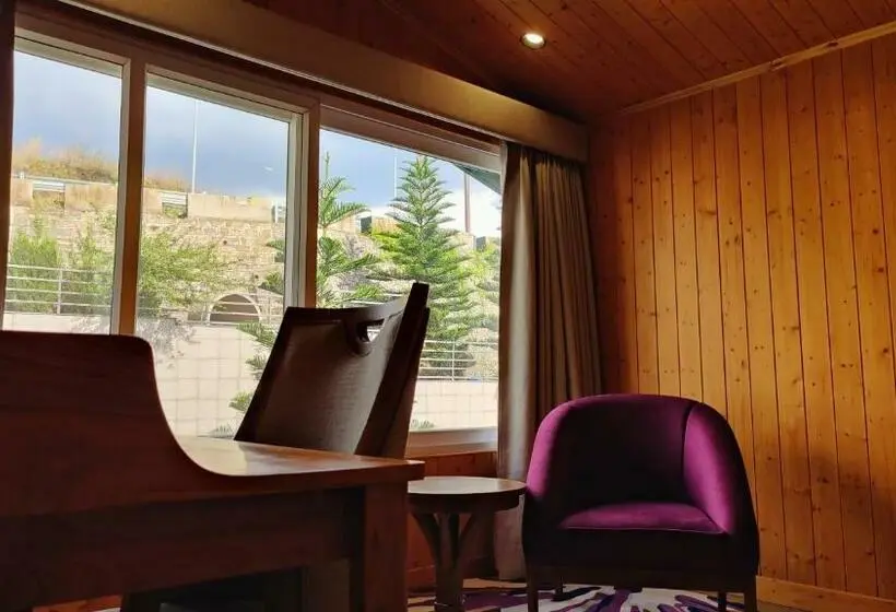 Standard-huone Puutarhanäkymä, Kaithal Resort   Kasauli