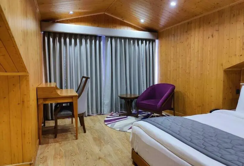 Standard-huone Vuoristonäkymä, Kaithal Resort   Kasauli