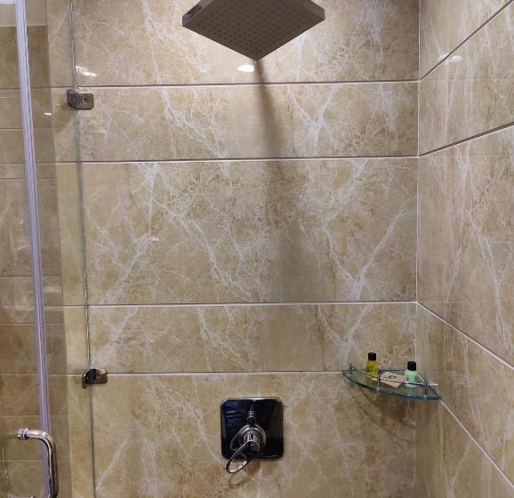 غرفة قياسية سرير كينج, Kaithal Resort   Kasauli