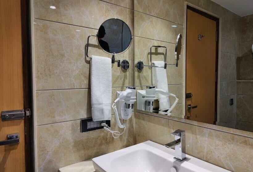 غرفة قياسية مطلّة علي الحديقة, Kaithal Resort   Kasauli