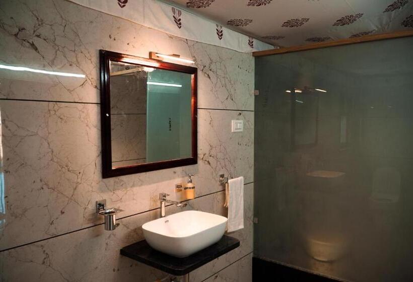 كوخ قياسي, Jawai Empire Resort By Premier Hotels