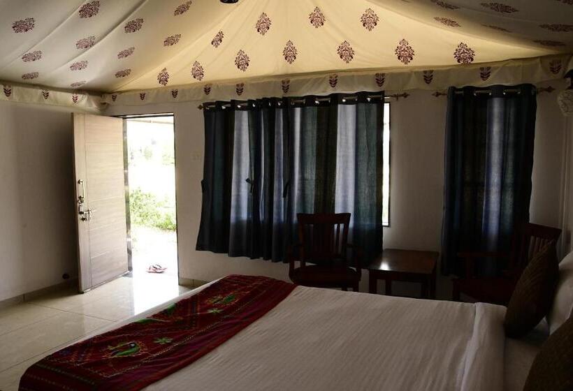 كوخ قياسي, Jawai Empire Resort By Premier Hotels