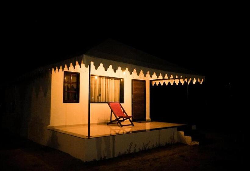 كوخ قياسي, Jawai Empire Resort By Premier Hotels