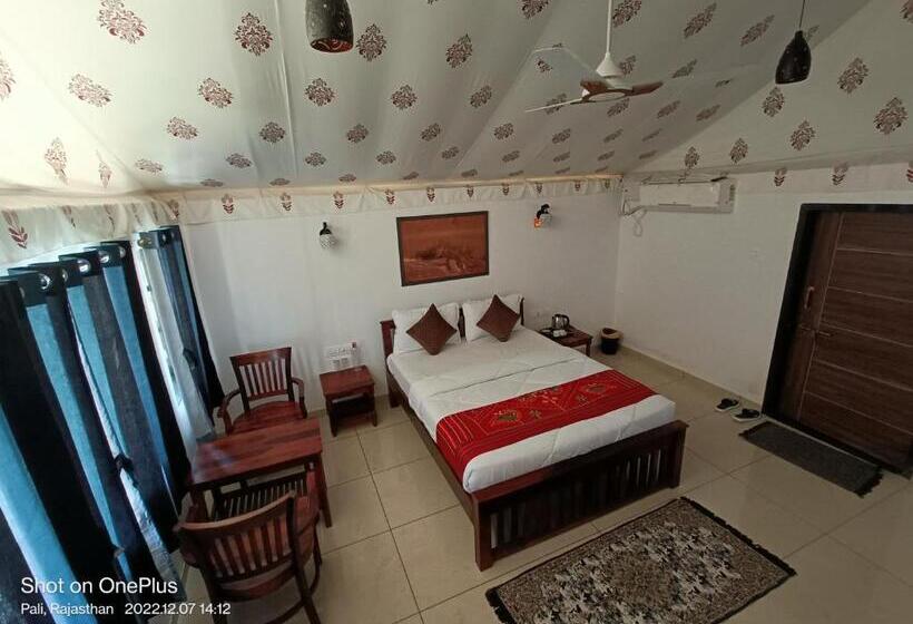 كوخ قياسي, Jawai Empire Resort By Premier Hotels