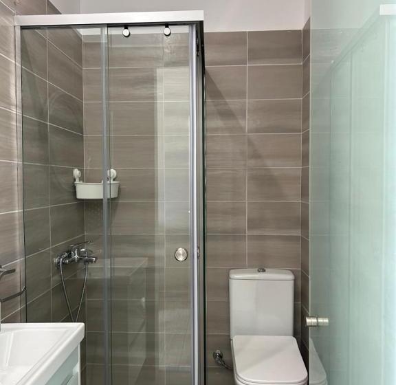 اتاق استاندارد با چشم‌انداز دریا, Endless Blue Himara