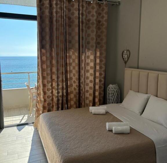 اتاق استاندارد با چشم‌انداز دریا, Endless Blue Himara