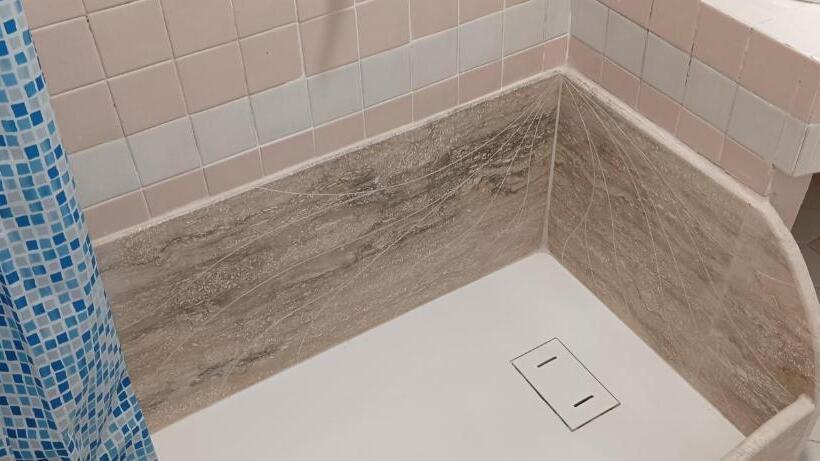 شقة غرفتين, Moon Ash   Cenere Di Luna