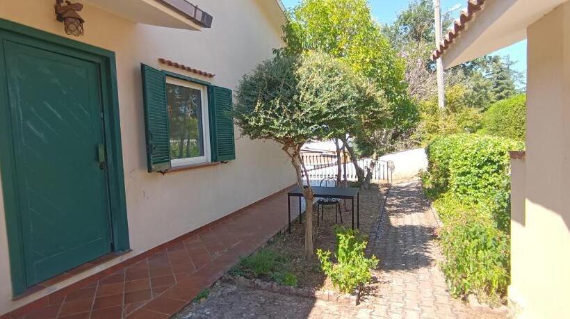 شقة غرفتين, Moon Ash   Cenere Di Luna