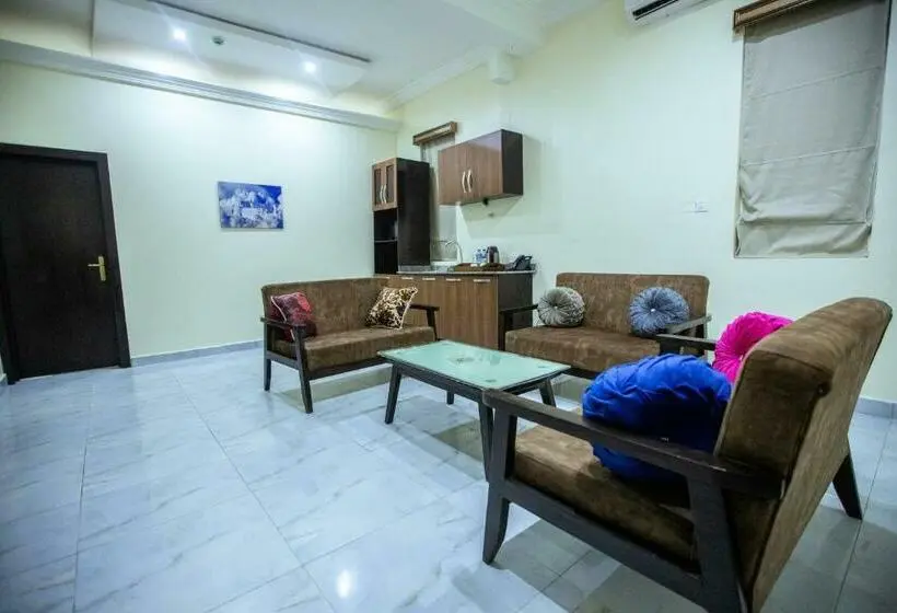 سوییت, Apartment79