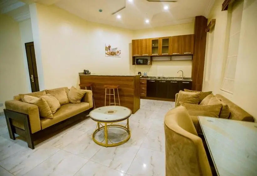 3 Bedroom Suite, Apartment79