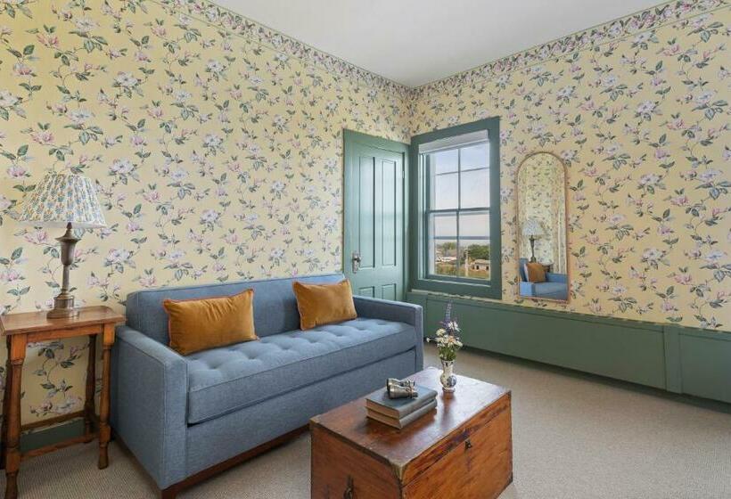 إستوديو قياسى, Atlantic Inn