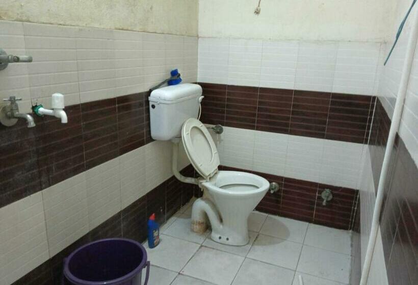 Трехместный Номер Классика, Oyo 81140 Gee