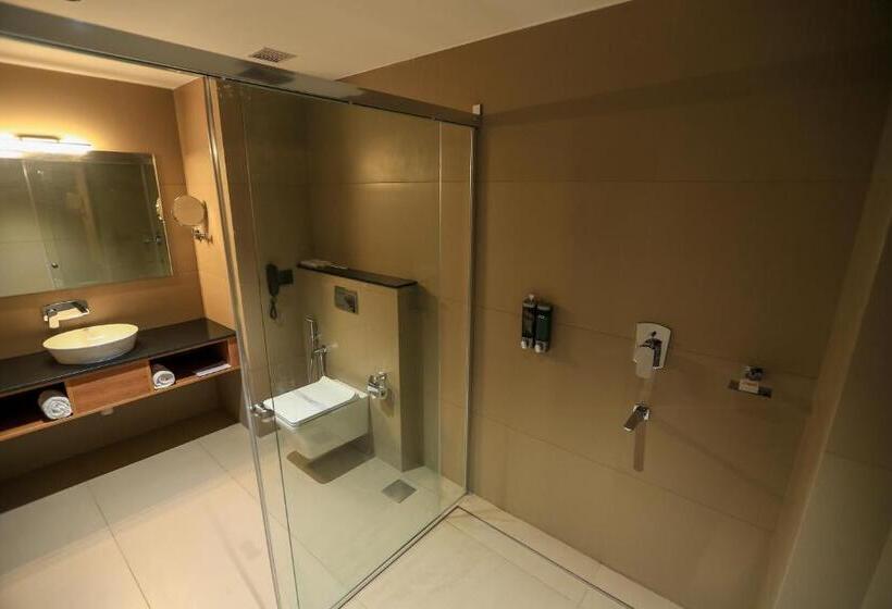 غرفة قياسية, Saffron Wayanad