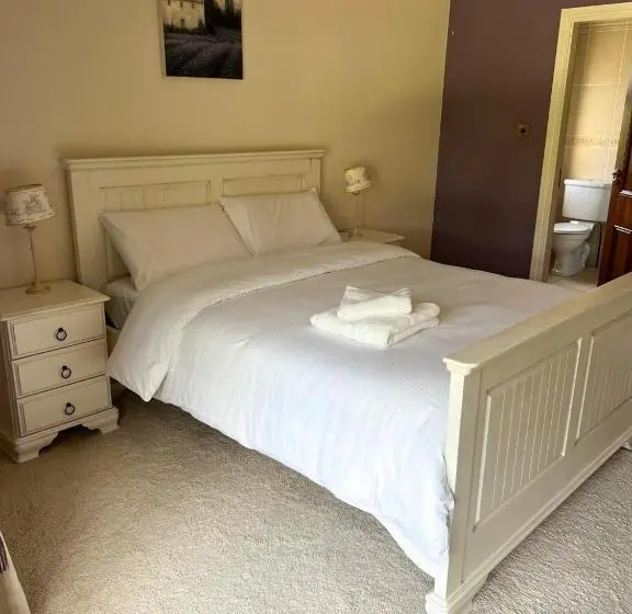 キングサイズベッドのスタンダードルーム, Taylors Hill Luxury Guest House