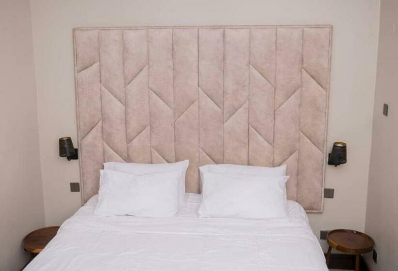 اتاق لوکس, Sunnyside