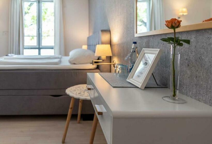 חדר סטנדרט, Am Dom