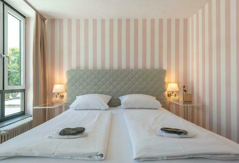 חדר סטנדרט, Am Dom