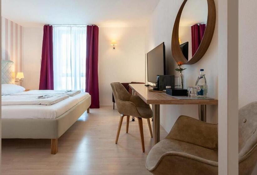 חדר סטנדרט, Am Dom