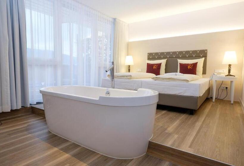 Junior Suite com Balcao, Baren Titisee