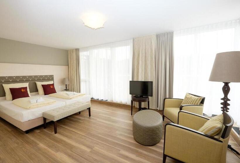 Junior Suite com Balcao, Baren Titisee