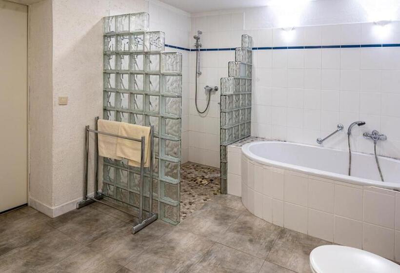 带2个卧室的套房, Birschelmuhle