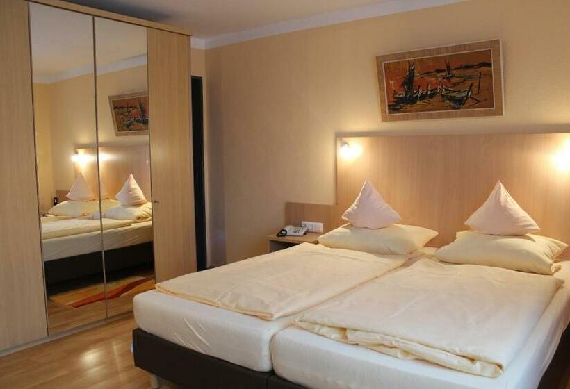 חדר סטנדרט, Brigitte