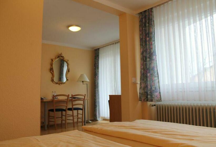 חדר קומפורט, Brigitte