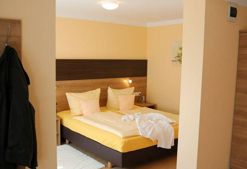 חדר סטנדרט, Brigitte