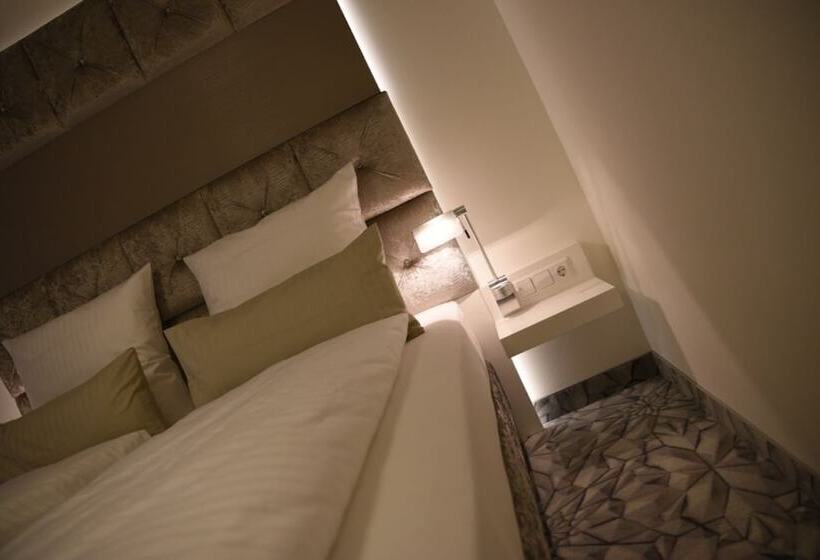 ビジネスルーム, Kronjuwel By Bright