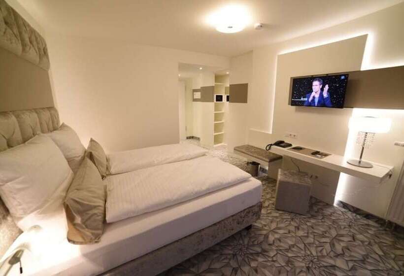 コンフォートルーム, Kronjuwel By Bright