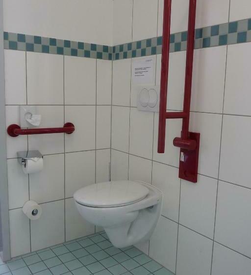 Quarto Standard para Deficientes, Gesundheitshotel Das Bad Peterstal