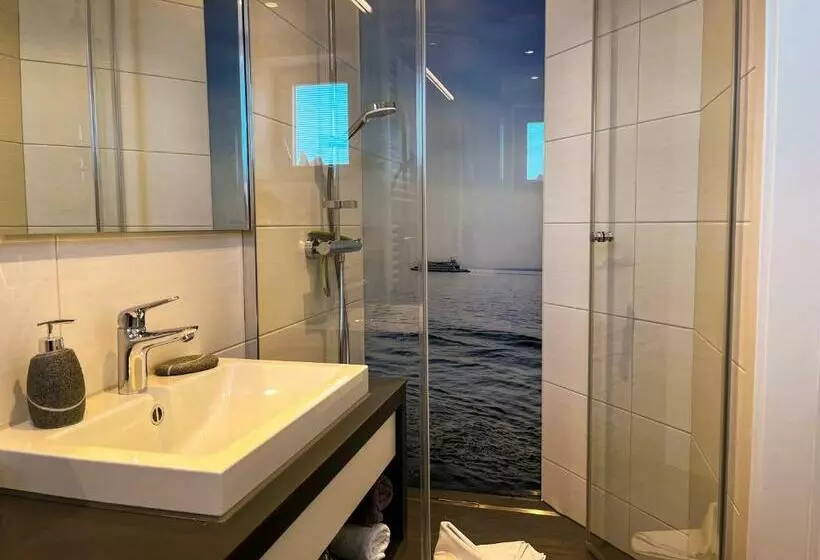Standard-huone Järvinäkymä, Gästehaus Am Bodensee