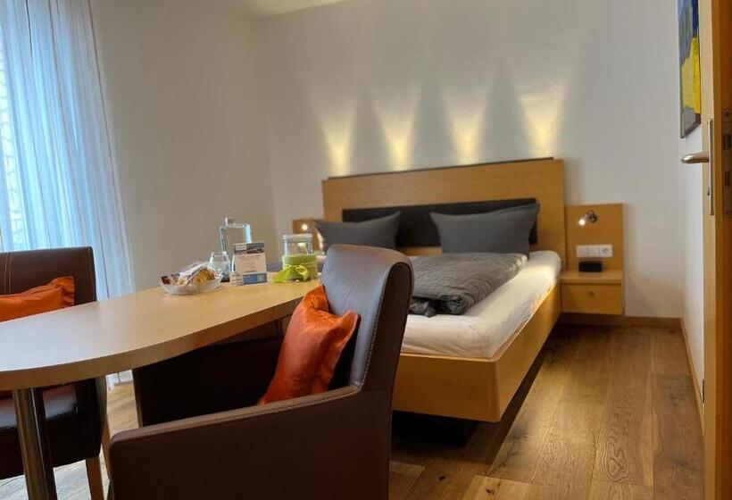 Standard Szoba Erkéllyel, Gästehaus Am Bodensee