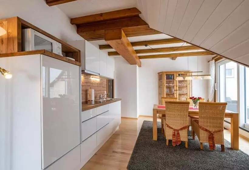 1 Bedroom Apartment Lake View, Gästehaus Am Bodensee