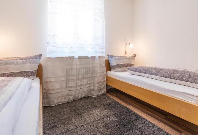 2 Szobás Apartman, Gästehaus Am Bodensee