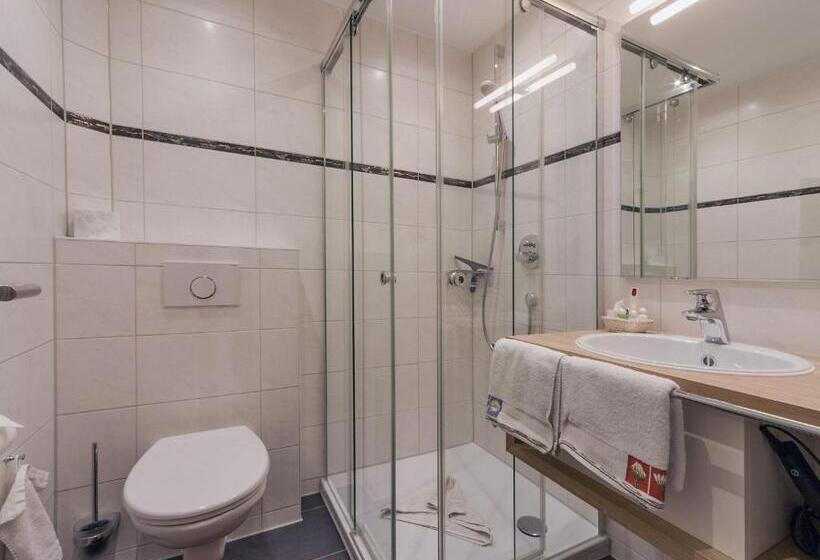 Standard Stúdió Erkéllyel, Gästehaus Am Bodensee