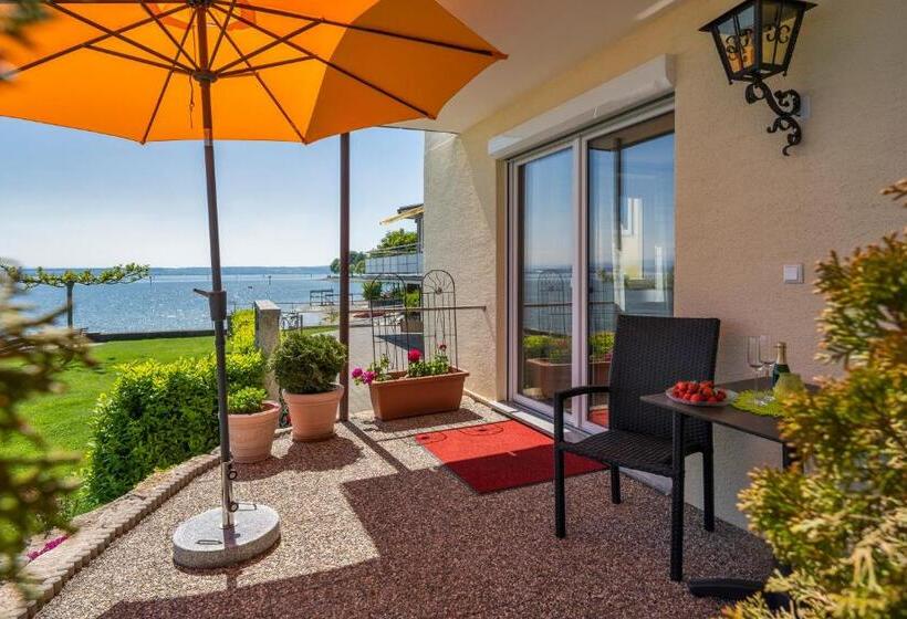 1 Bedroom Apartment Lake View, Gästehaus Am Bodensee