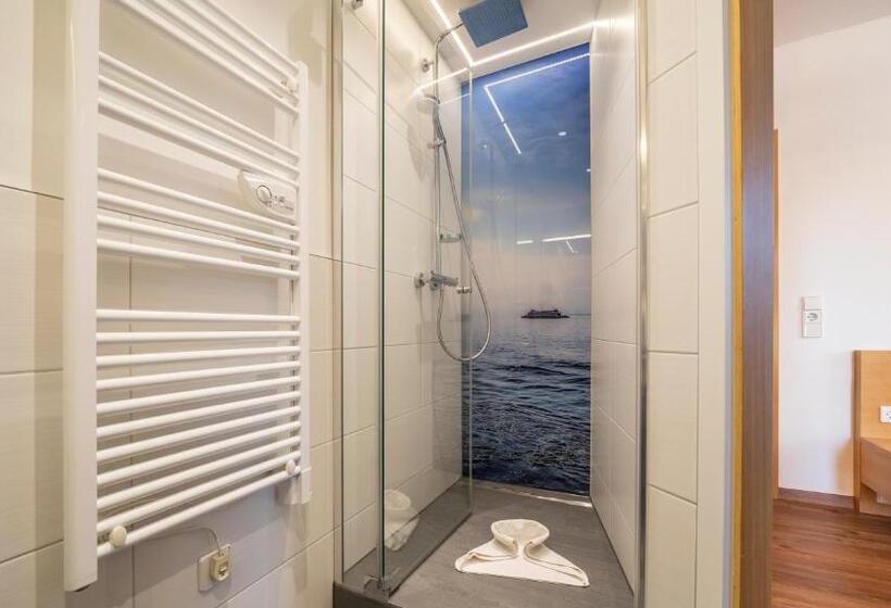 Standard Szoba Erkéllyel, Gästehaus Am Bodensee