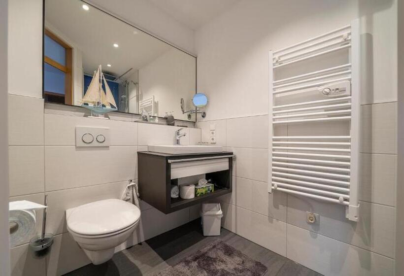 Standard Szoba Erkéllyel, Gästehaus Am Bodensee