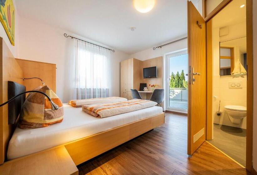 Standard Szoba Erkéllyel, Gästehaus Am Bodensee