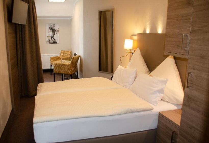 Quarto Familiar, Morjan