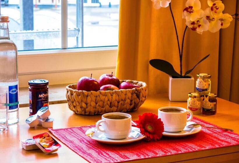 标准间, The Soho Boutique