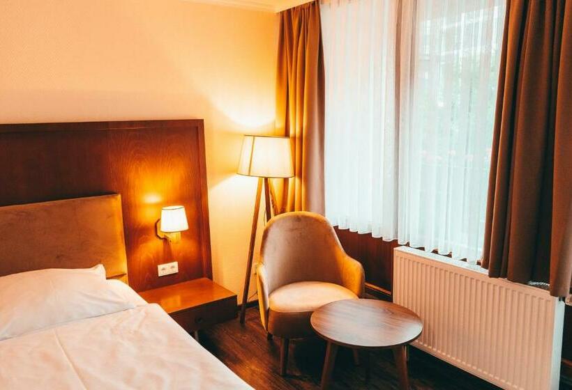 Standard Enkelrum med Balkong, Lorösch