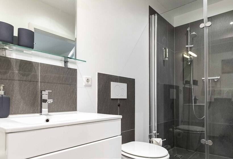 شقة غرفة واحدة, Luxx City Apartments